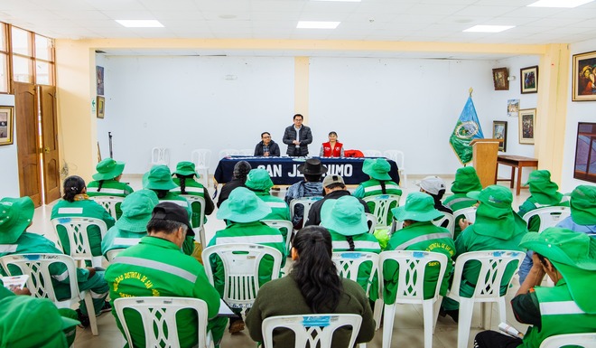 PERSONAL DE LIMPIEZA Y PARQUES Y JARDINES PARTICIPAN EN TALLER SOBRE LA PREVENCIÓN DE LA VIOLENCIA A LA MUJER Y LOS INTEGRANTES DEL GRUPO FAMILIAR.