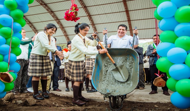 ESTUDIANTES DE LA I.E. VIRGEN DEL CARMEN CONTARÁN CON NUEVAS AULAS PARA REALIZAR DIFERENTES TALLERES QUE COMPLEMENTEN SU APRENDIZAJE.