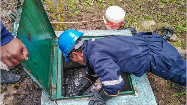  Trabajos de limpieza y desinfección del Sistema de Agua Potable SAP en el anexo de Arhuay 