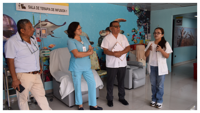 Nuestra máxima autoridad realizó el recorrido en compañía del equipo de gestión del INSN.