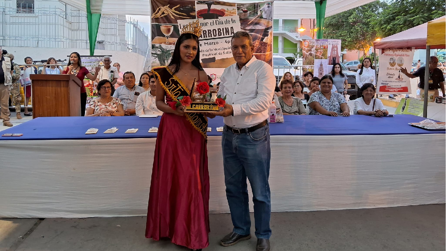 feria por el Día de la Algarrobina