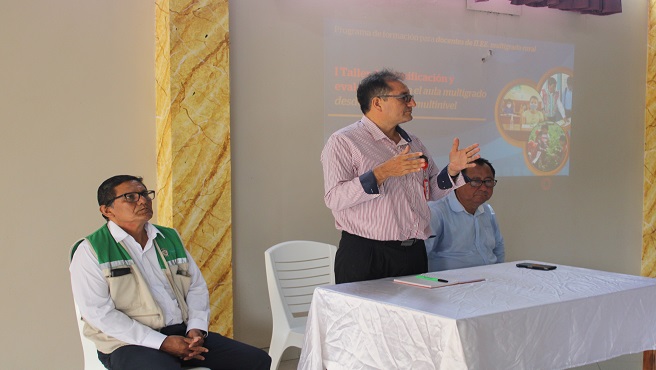 Director de la UGEL Bellavista inaugura taller de capacitación docente.