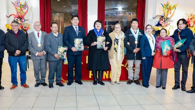 Con gran acogida se realizó la Clausura del I Encuentro internacional de pintura y exhibición de máscaras “Luces de la Candelaria 2024”
