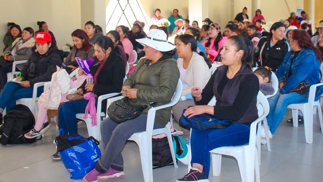Municipalidad de Puno y Programa Vaso de Leche unen fuerzas para conmemorar el Día internacional de la Mujer