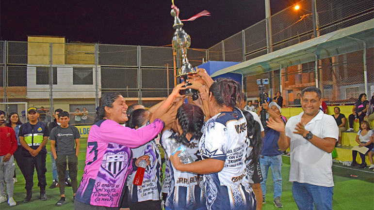 Cerro Blanco Campeón del Torneo de Fútbol Femenino 