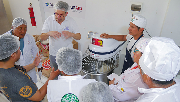 Huánuco: 15 emprendedores son capacitados por experto panadero neerlandés