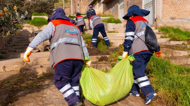 Limpieza y descolmatación de residuos se fortalece por temporada de lluvia en la ciudad de Puno
