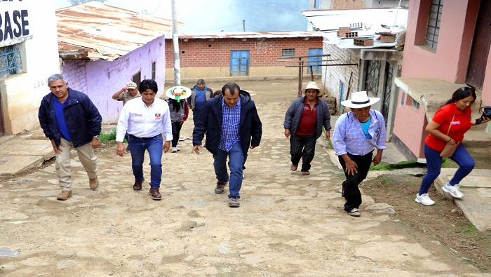 elaboraciรณn del expediente tรฉcnico de las pistas, veredas y muros de contenciรณn
