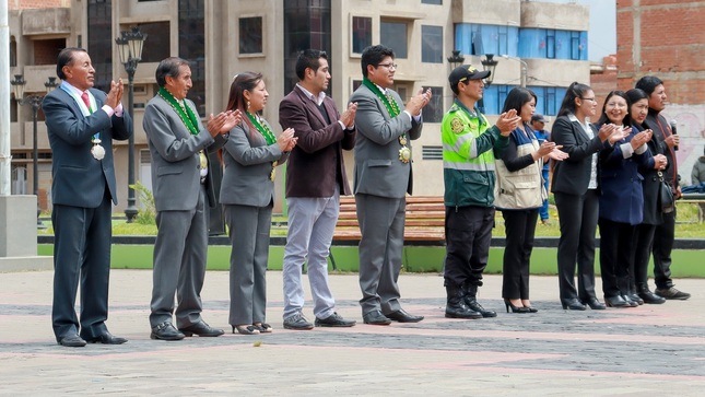 Municipalidad Provincial de Puno saluda a la cooperativa de vivienda “El bosque” por sus XXXII Aniversario del C.P. de Salcedo