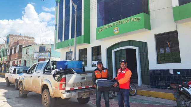 Se entrega ayuda humanitaria al distrito de Vilque ante desborde del río Conaviri