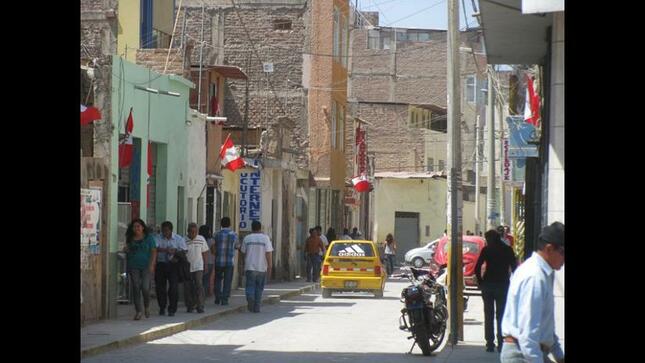 Embanderamiento de la ciudad de Chiclayo