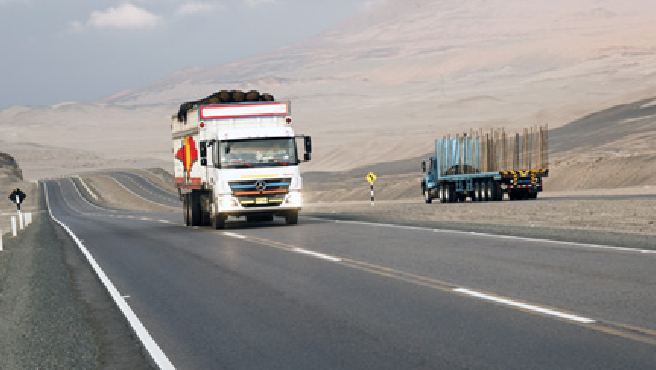 La Contraloría General advirtió a la Dirección de Programas y Proyectos en Transporte del Ministerio de Transportes (MTC) que persiste el incumplimiento en la entrega al concesionario de la calzada actual de la Red Vial N°4 con los niveles de serviciabilidad establecidos en el Contrato de Concesión; situación que afecta la seguridad de los usuarios de la infraestructura vial concesionada por 25 años.