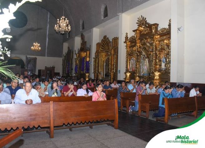 Encuentro entre la Virgen Dolorosa, San Juanito, el Ángel y Jesús Resucitado por Domingo de Resurrección.