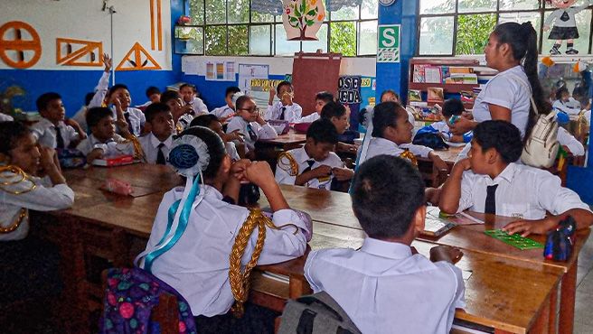 Minsa prosigue con la campaña de prevención del dengue para escolares y maestros en instituciones de Junín