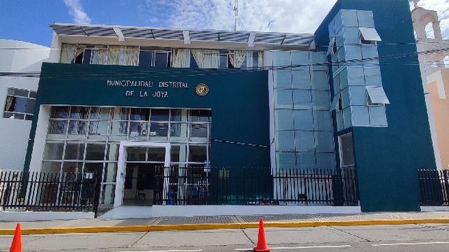 La Contraloría General identificó un perjuicio económico de S/ 168 028 a la Municipalidad Distrital de La Joya, provincia de Arequipa, por una multa impuesta por la Superintendencia Nacional de Fiscalización Laboral (Sunafil), por haber incurrido en infracciones de seguridad y salud en el trabajo en perjuicio de 164 servidores de la entidad y a la labor inspectiva a cargo de dicho ente fiscalizador.