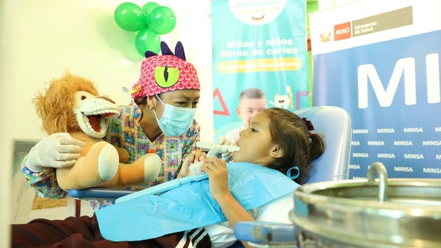 Minsa realizó campaña de salud bucal que benefició a más de 50 000 niños en todo el país