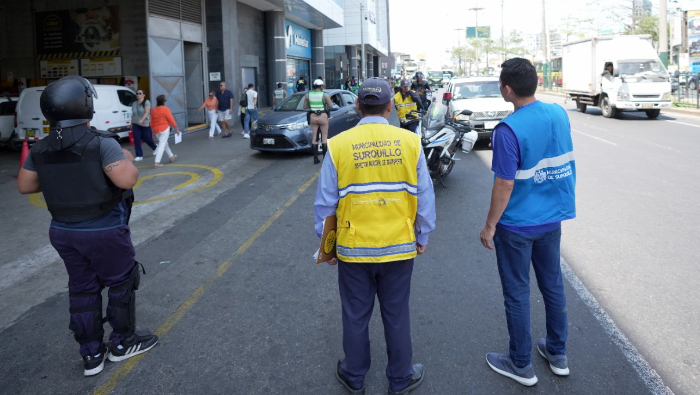 Surquillo y PNP unen fuerzas por un transporte ordenado.