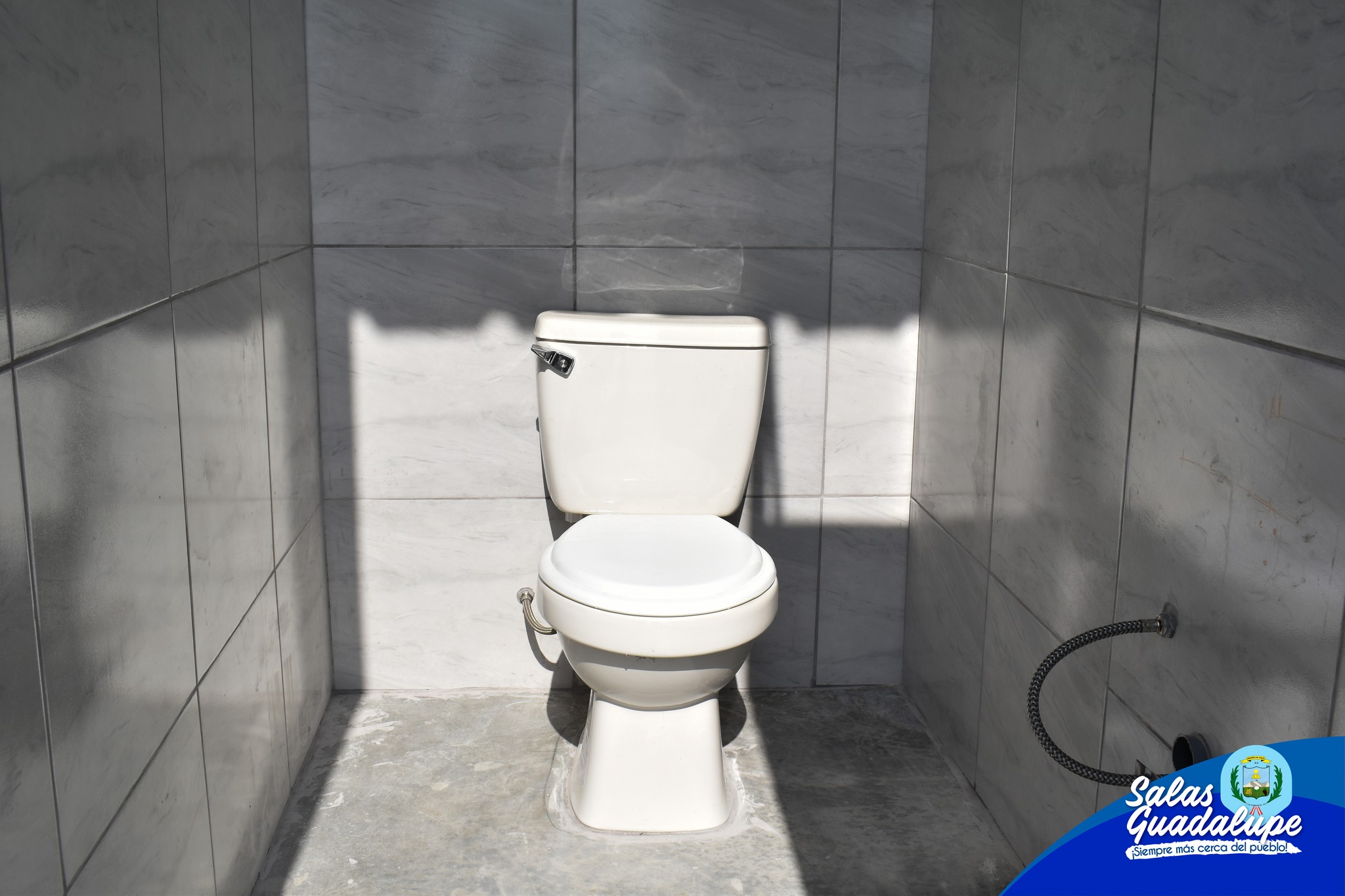 𝗖𝗢𝗡𝗦𝗧𝗥𝗨𝗬𝗘𝗡 𝗔𝗨𝗟𝗔𝗦 𝗘𝗡 𝗗𝗥𝗬𝗪𝗔𝗟𝗟 𝗣𝗔𝗥𝗔 𝗡𝗜𝗡̃𝗢𝗦 𝗗𝗘 𝗟𝗢𝗦 𝗣𝗥𝗢𝗡𝗢𝗘𝗜 𝗗𝗨𝗡𝗔𝗦 𝗗𝗘 𝗔𝗥𝗘𝗡𝗔, 𝗠𝗨𝗡𝗗𝗢 𝗙𝗘𝗟𝗜𝗭 𝗬 𝗩𝗜𝗥𝗚𝗘𝗡 𝗗𝗘 𝗙𝗔𝗧𝗜𝗠𝗔 𝗘𝗡 𝗘𝗟 𝗖𝗘𝗡𝗧𝗥𝗢 𝗣𝗢𝗕𝗟𝗔𝗗𝗢 "𝗩𝗜𝗟𝗟𝗔 𝗥𝗢𝗧𝗔𝗥𝗬 𝗡𝗨𝗘𝗩𝗔 𝗘𝗦𝗣𝗘𝗥𝗔𝗡𝗭𝗔"