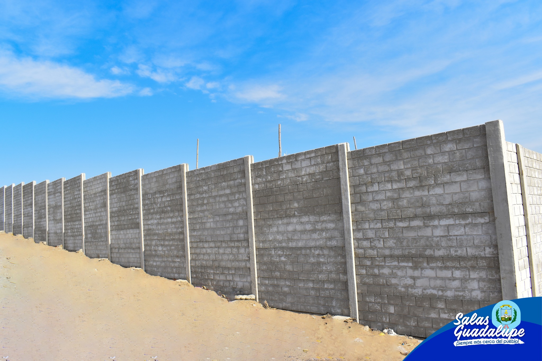 𝗖𝗢𝗡𝗦𝗧𝗥𝗨𝗬𝗘𝗡 𝗔𝗨𝗟𝗔𝗦 𝗘𝗡 𝗗𝗥𝗬𝗪𝗔𝗟𝗟 𝗣𝗔𝗥𝗔 𝗡𝗜𝗡̃𝗢𝗦 𝗗𝗘 𝗟𝗢𝗦 𝗣𝗥𝗢𝗡𝗢𝗘𝗜 𝗗𝗨𝗡𝗔𝗦 𝗗𝗘 𝗔𝗥𝗘𝗡𝗔, 𝗠𝗨𝗡𝗗𝗢 𝗙𝗘𝗟𝗜𝗭 𝗬 𝗩𝗜𝗥𝗚𝗘𝗡 𝗗𝗘 𝗙𝗔𝗧𝗜𝗠𝗔 𝗘𝗡 𝗘𝗟 𝗖𝗘𝗡𝗧𝗥𝗢 𝗣𝗢𝗕𝗟𝗔𝗗𝗢 "𝗩𝗜𝗟𝗟𝗔 𝗥𝗢𝗧𝗔𝗥𝗬 𝗡𝗨𝗘𝗩𝗔 𝗘𝗦𝗣𝗘𝗥𝗔𝗡𝗭𝗔"