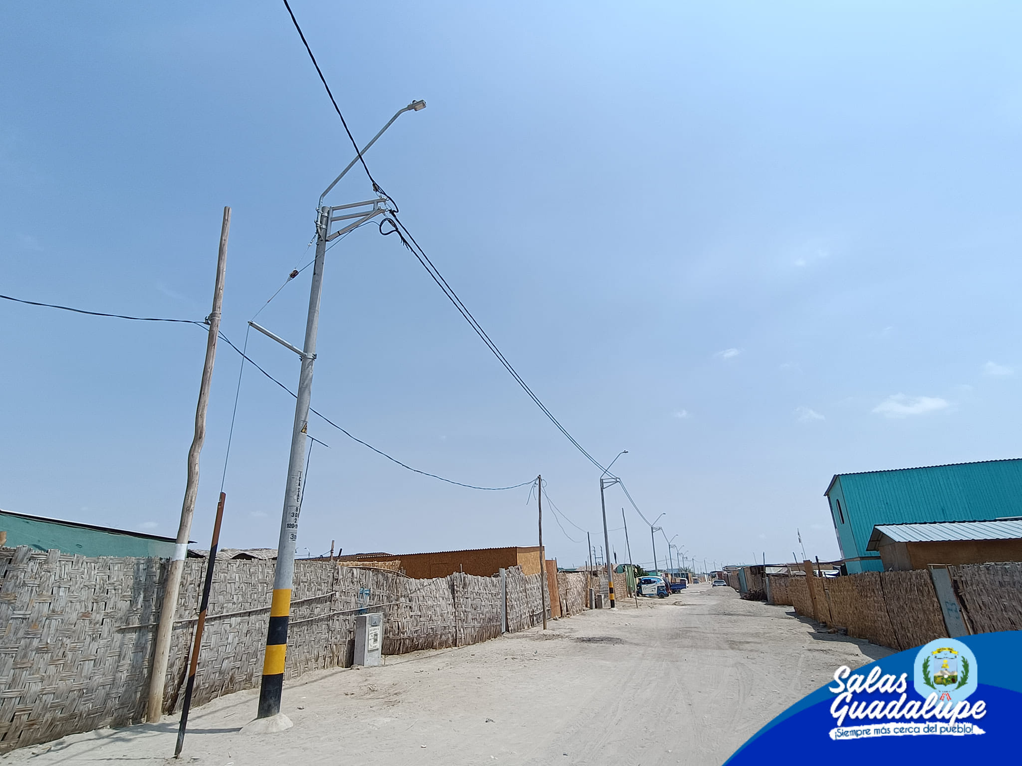 𝗠𝗨𝗡𝗜𝗖𝗜𝗣𝗔𝗟𝗜𝗗𝗔𝗗 𝗗𝗘 𝗦𝗔𝗟𝗔𝗦 𝗩𝗜𝗘𝗡𝗘 𝗘𝗝𝗘𝗖𝗨𝗧𝗔𝗡𝗗𝗢 𝗟𝗔 𝗢𝗕𝗥𝗔 𝗗𝗘 𝗘𝗟𝗘𝗖𝗧𝗥𝗜𝗙𝗜𝗖𝗔𝗖𝗜𝗢𝗡 𝗘𝗡 𝗘𝗟 𝗖𝗘𝗡𝗧𝗥𝗢 𝗣𝗢𝗕𝗟𝗔𝗗𝗢 𝗦𝗔𝗡𝗧𝗔 𝗠𝗢𝗡𝗜𝗖𝗔