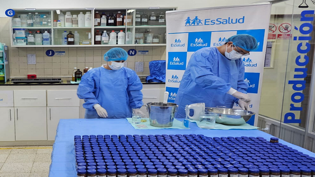 EsSalud Ucayali produce 7 mil repelentes mensuales para combatir el dengue en diversas localidades de la región