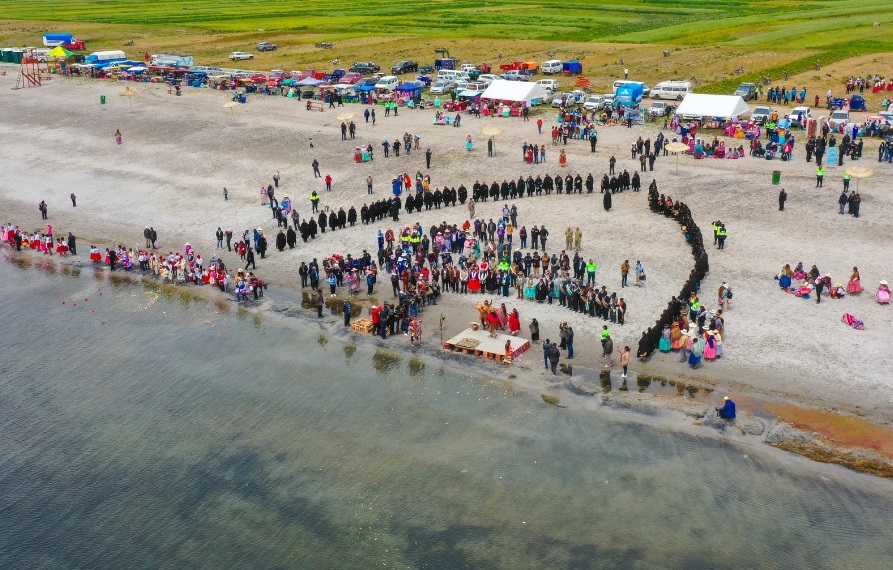 "Quta Mama" ritual ancestral por el Día Mundial del agua, regidores de Puno fueron parte de esta celebración