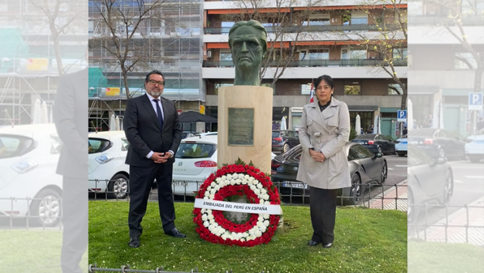 Embajada del Perú en España rinde homenaje a César Vallejo en el 86° aniversario de su fallecimiento