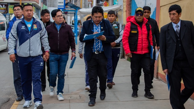 Comision Alasitas 2024 verifica la avenida floral para un adecuado desarrollo de la feria