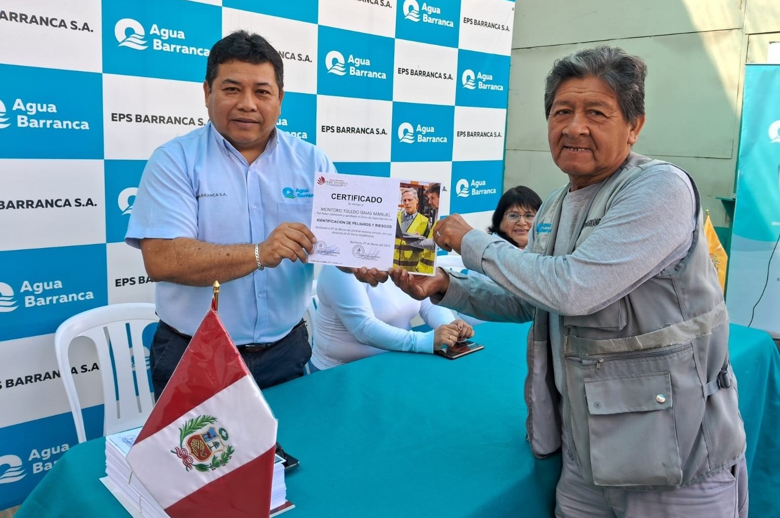 se llevó a cabo la ceremonia de entrega de certificados