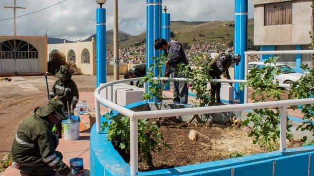 Parque las Cruces en barrio Azoguini recibe una transformación para semana santa 2024