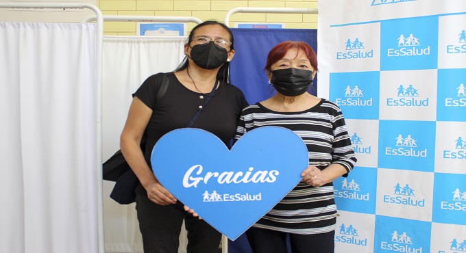 EsSalud: Abuelitas octogenarias recuperan la visión gracias a trasplantes de córneas