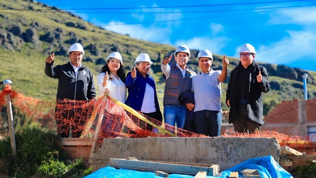 Alcalde Javier Ponce supervisa 15 obras en ejecución: mas de 5 millones de soles beneficia a la ciudad lacustre de Puno