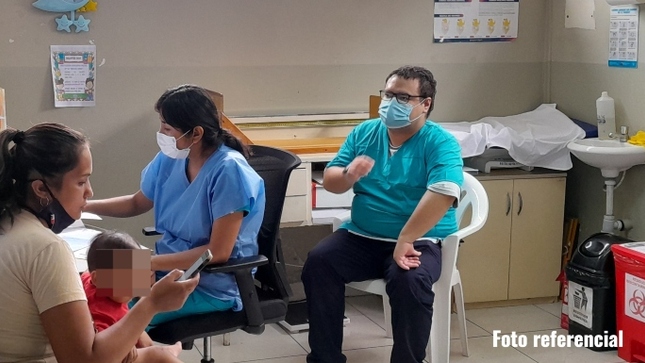 La oficina de la Defensoría del Pueblo en el Callao solicitó a la Dirección Regional de Salud (Diresa) y a los siete municipios del primer puerto coordinar de forma permanente y eficaz las labores de vigilancia y control vectorial del mosquito Aedes aegypti, transmisor del dengue.