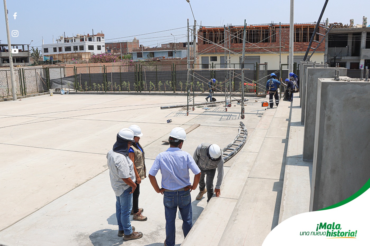 Obra de Mejoramiento del Parque Recreativo en la Urbanizaci贸n de los Frutales al 72.69% de Avance