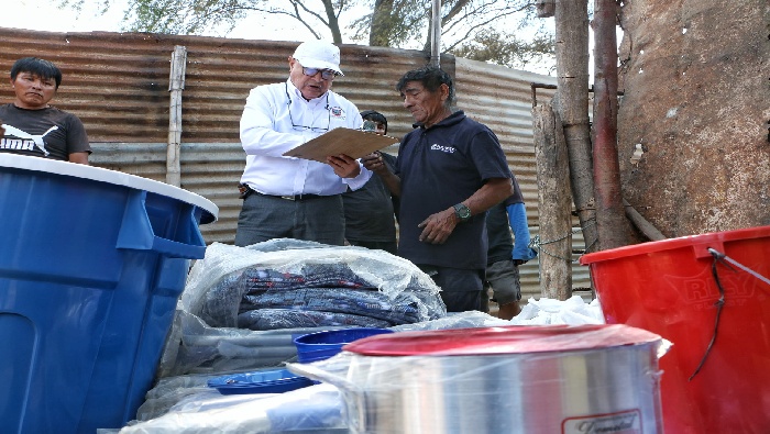 Entrega de ayuda humanitaria