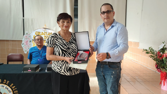 RECONOCIMIENTO LABORAL: María Ascencio , Consuelo Palomino, Liduvina De La Cruz, Marcos Villanueva, Arturo Oscanoa