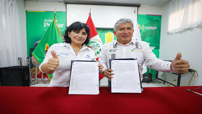 EsSalud firma convenio con Gore Huánuco para ampliar cobertura de servicios en beneficio de más de 203 mil asegurados