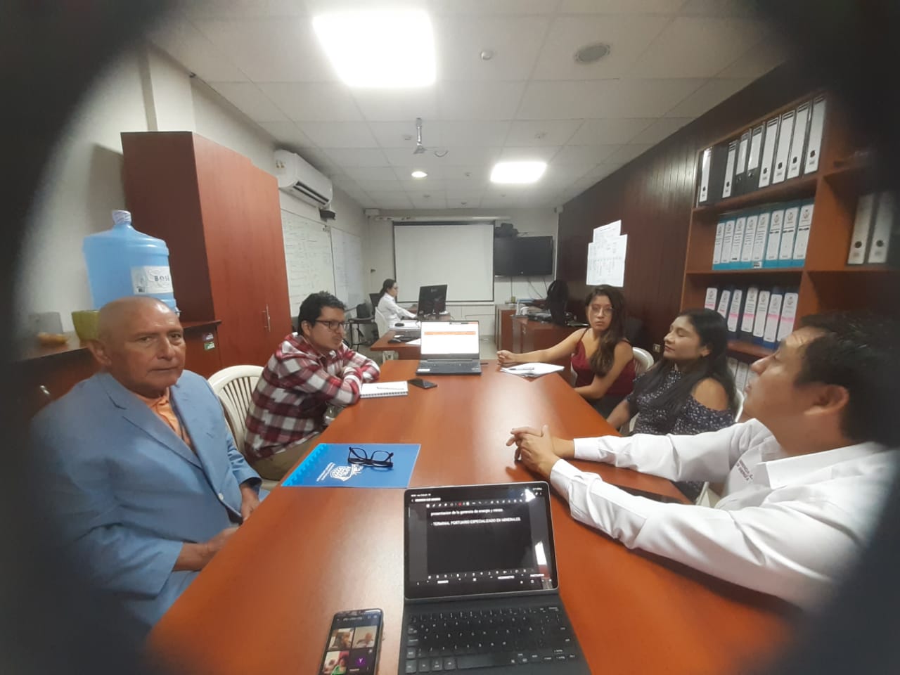 Mesa de trabajo sobre el componente minero en el nuevo Terminal Portuario de Lambayeque