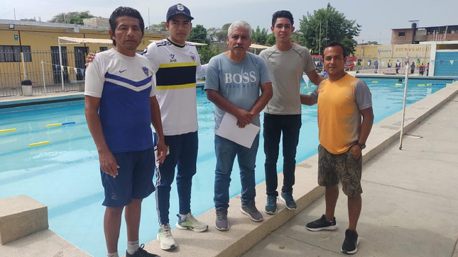 Natación denominado "Los Nadadores Del Chira"