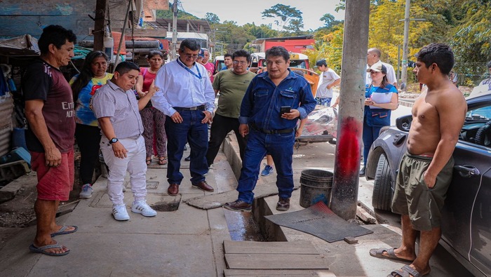 Reubicarán postes en Río Toro tras acuerdo interinstitucional entre Electrocentro y la Municipalidad de Chanchamayo