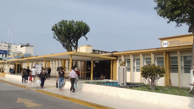 Luego de varias coordinaciones se constató que el hospital Cayetano Heredia contaba con el medicamento y se logró trasladar al adolescente, siendo atendido en el área de enfermedades tropicales. 