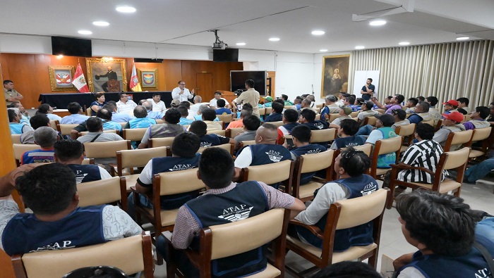 Reunión con gremio mototaxista
