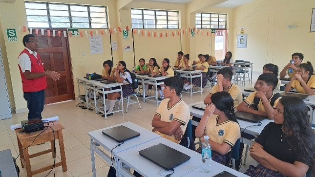 La Contraloría General de la República realizará una capacitación virtual gratuita a directores y docentes del nivel secundario del 29 de abril al 30 de junio para fortalecer la integridad y lucha contra la corrupción desde las instituciones educativas. 