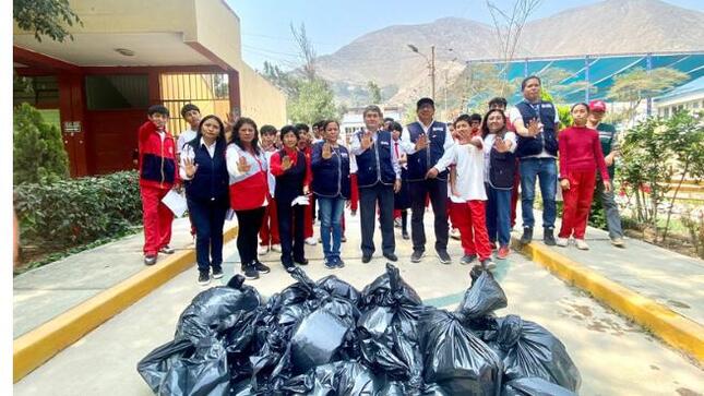 Diris Lima este realiza campaña “Cole seguro, sin dengue y sin zancudos”