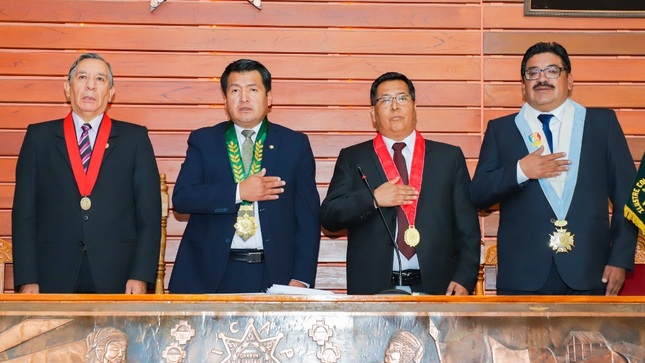 La Municipalidad Provincial de Puno participó de la ceremonia por el Día del Abogado en el ilustre colegio de abogados de Puno