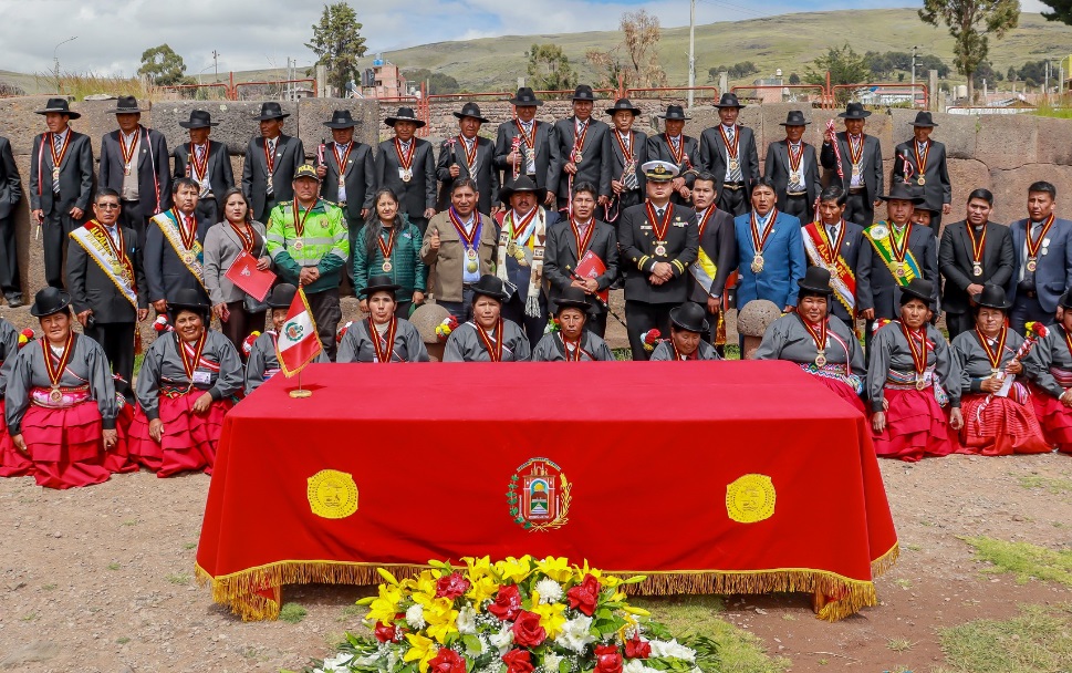 Con gran alegría, Municipalidad de Puno celebra los CDLX Aniversario de Chucuito
