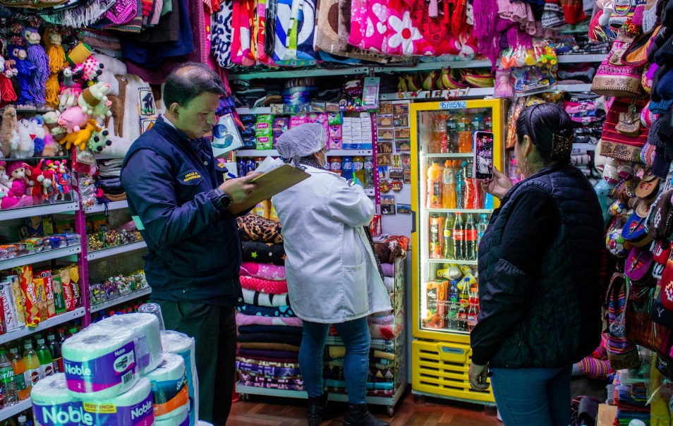 Fiscalización en terminal terrestre de Puno revela alarmantes irregularidades en inocuidad de alimentos
