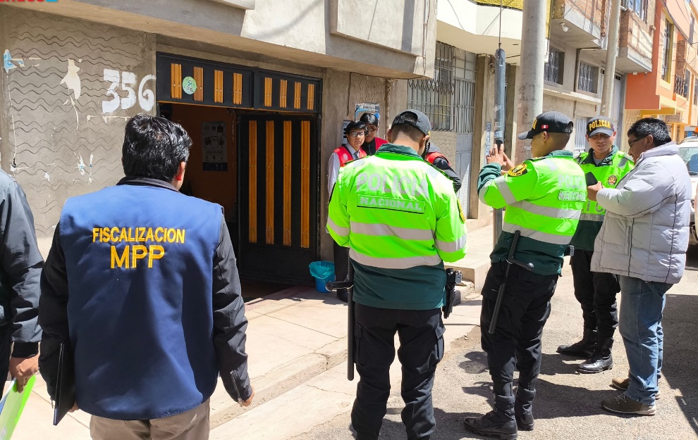 Municipalidad de Puno realiza mega operativo inopinado a 10 cantinas clandestinas