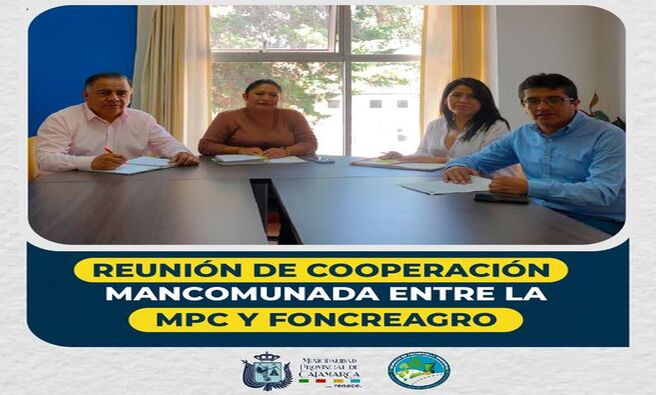 📌Esta mañana se llevó a cabo una importante reunión de coordinación entre Foncreagro y la comuna local con el objetivo de realizar actividades a favor del medio ambiente.
✅En esta importante reunión estuvieron presentes la Dra. Julia Guerrero Suárez, presidenta de la Comisión Ambiental; Ruth Maribel Alcántara Portal, regidora de la comuna local; el Ing. Pedro Injante Silva, Gerente de Desarrollo Ambiental; y Alex Villanueva Spelucín, director ejecutivo de Foncreagro.
👉Entre los acuerdos concretados se encuentra la realización de un plan de acción para promover actividades que contribuyan al manejo integral de residuos orgánicos basados en el principio de la economía circular, la educación ambiental en la localidad a través de talleres, charlas, cursos y actividades similares dirigidos a la población de la ciudad de Cajamarca, así como la promoción de la forestación en el ámbito rural y urbano donde intervienen ambas instituciones, para fortalecer la conciencia ciudadana.