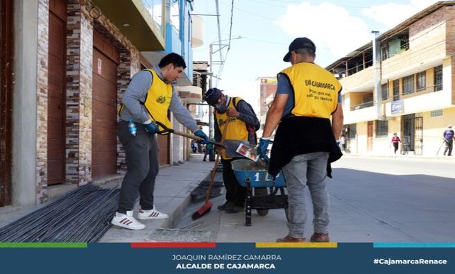 📌La Municipalidad Provincial de Cajamarca, junto a la Institución Medio Libre Cajamarca del INPE se realizó una jornada de limpieza en la Av. Héroes del Cenepa, Mártines de Uchuracay y la Av. Atahualpa. 
✅Seguiremos impulsando estas actividades que sean en favor de la población y la limpieza de toda la ciudad. 